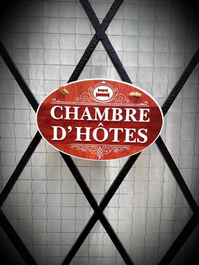 B&B Chez Annie Saint-Martin-de-Gurçon Екстериор снимка