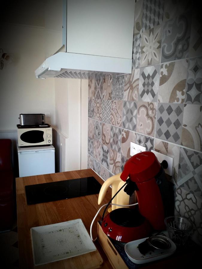 B&B Chez Annie Saint-Martin-de-Gurçon Екстериор снимка