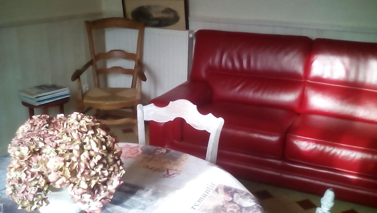 B&B Chez Annie Saint-Martin-de-Gurçon Екстериор снимка